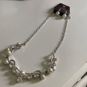 Pearl Earring & Necklace set